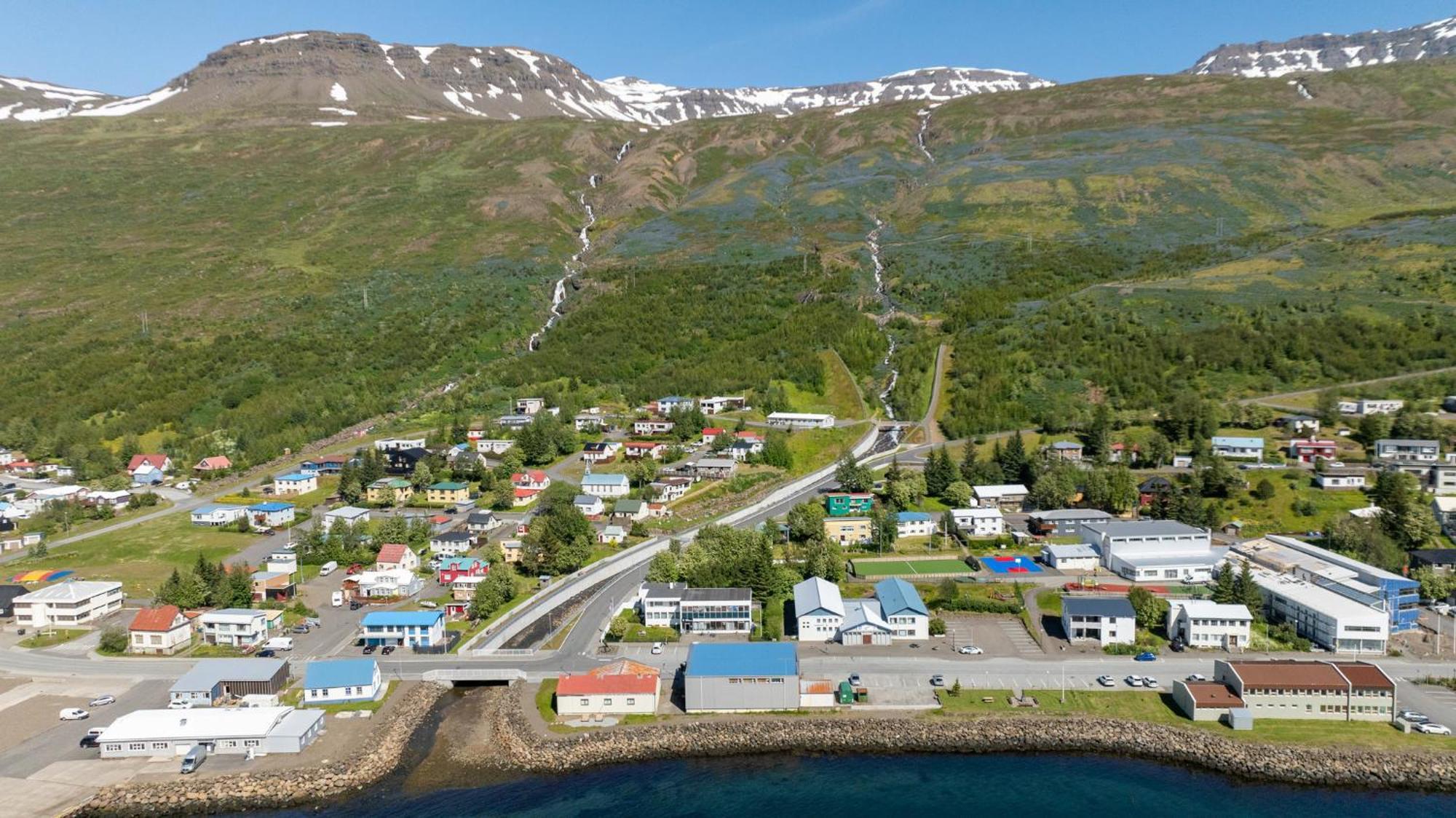 Hotel Eskifjörður Exteriör bild