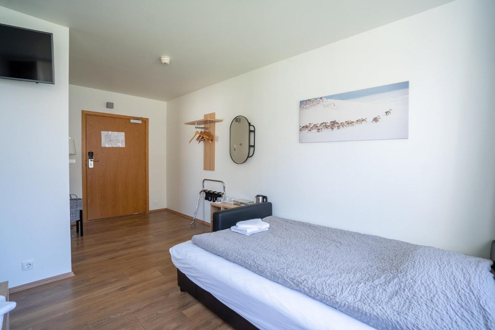Hotel Eskifjörður Exteriör bild