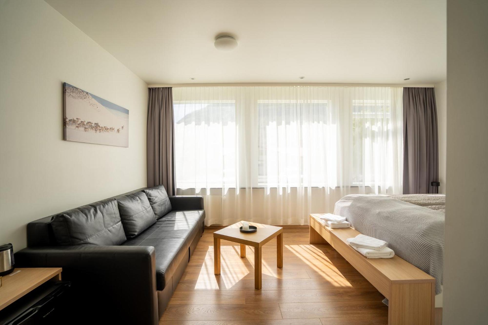 Hotel Eskifjörður Exteriör bild